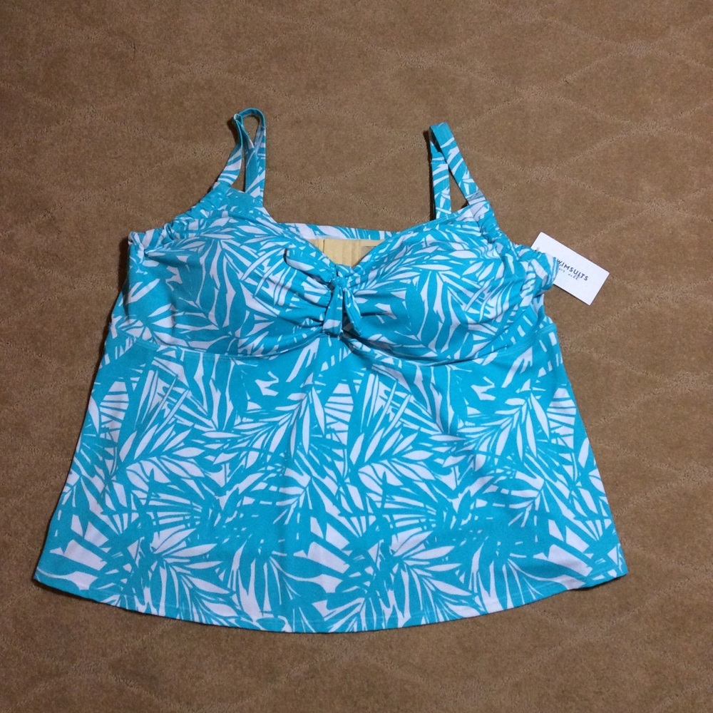 Swimsuits For All NWT Underwire Swim Top, 26